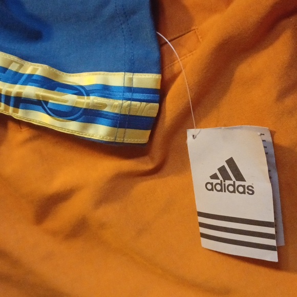 Adidas Pullover - Picture 3 of 4